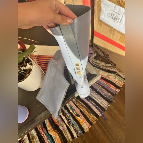 Stuart Weitzman rain boots - Picture 3 of 4